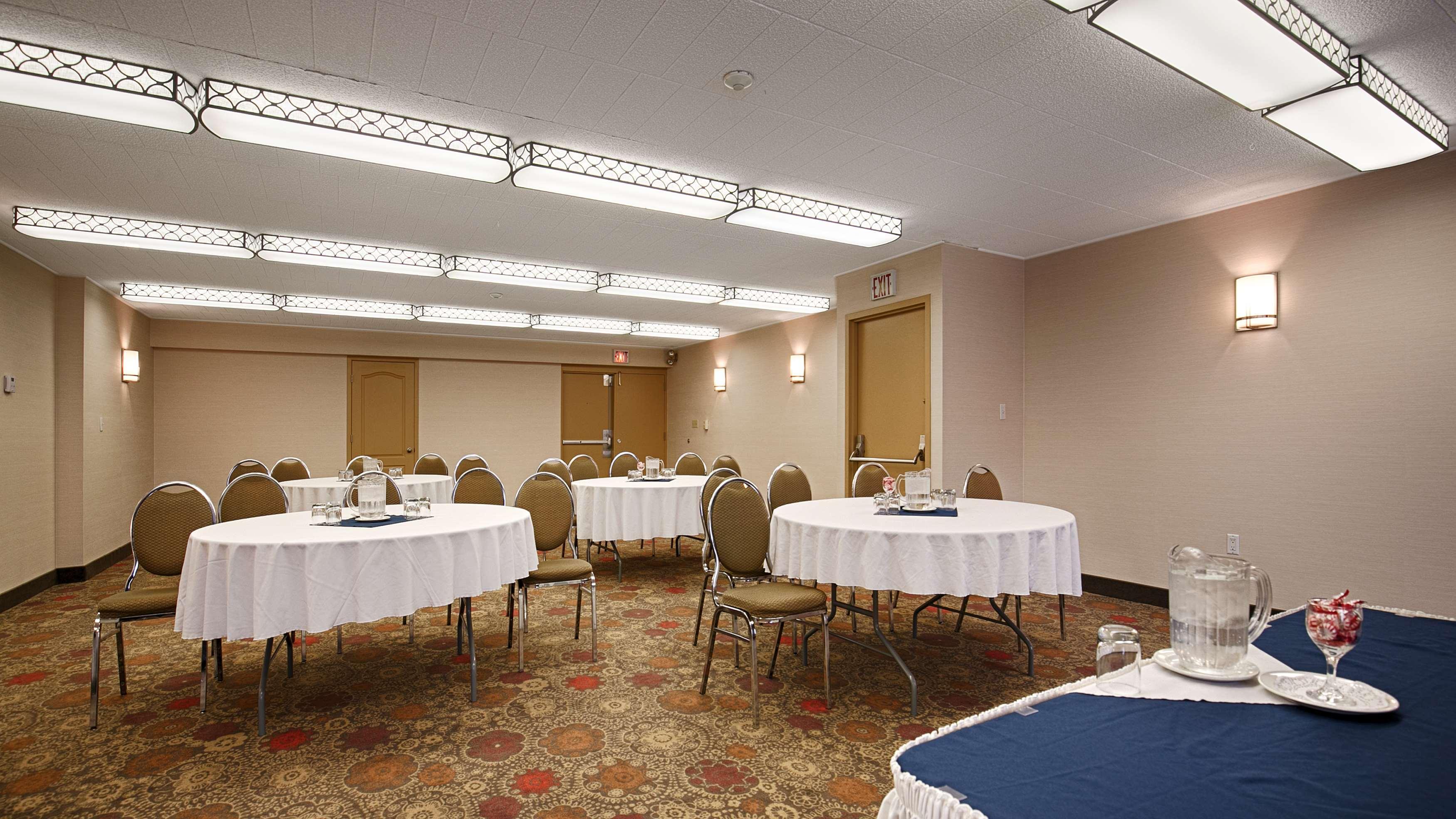 Best Western North Bay Hotel & Conference Centre Zewnętrze zdjęcie
